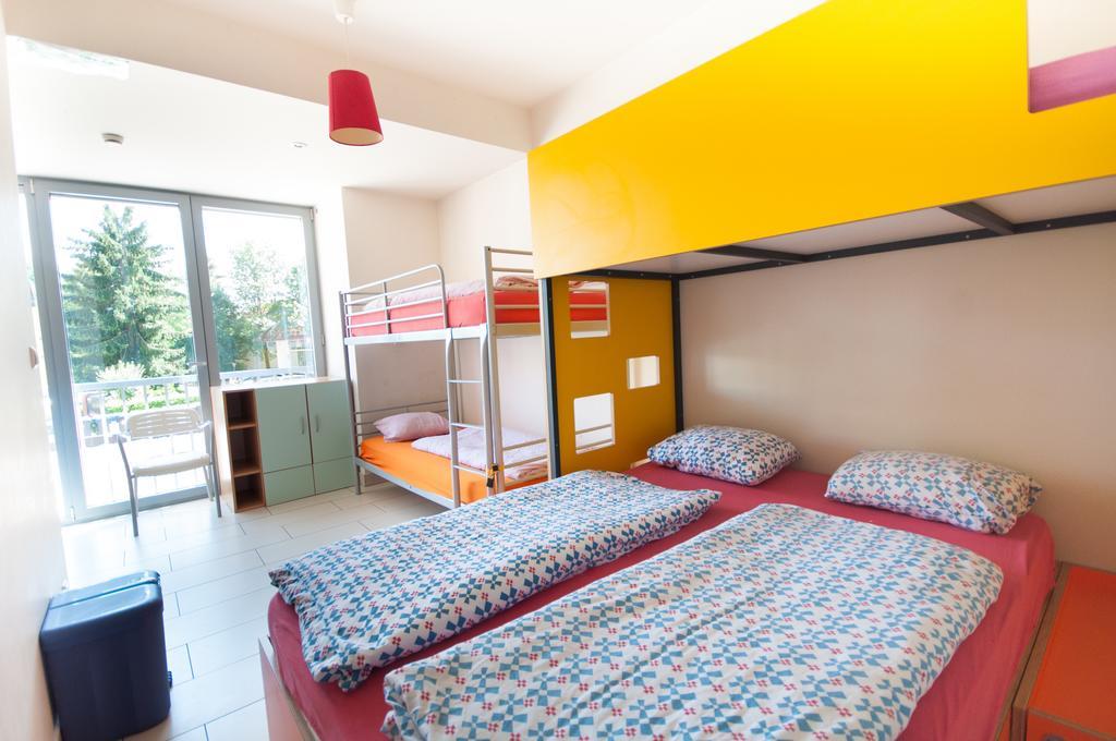 Simbol Rooms With Free Private Parking 류블랴나 객실 사진