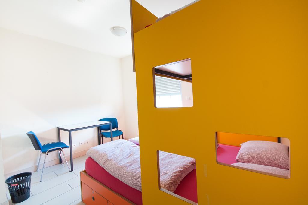 Simbol Rooms With Free Private Parking 류블랴나 객실 사진