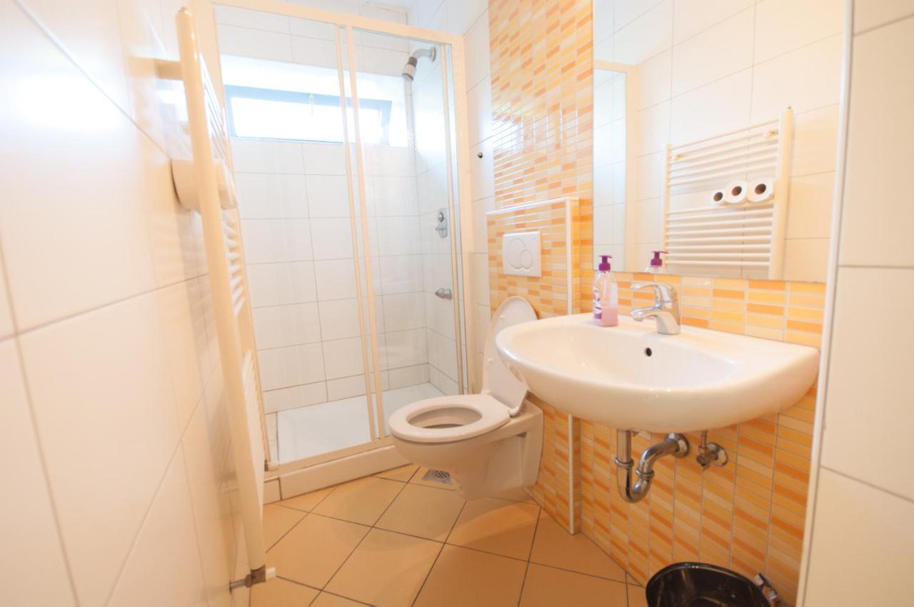 Simbol Rooms With Free Private Parking 류블랴나 객실 사진